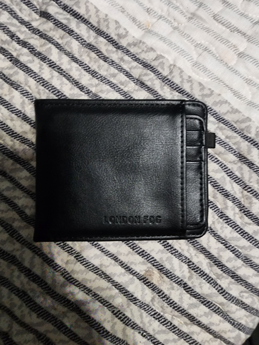 London Fog Black Leather Card Holder Wallet